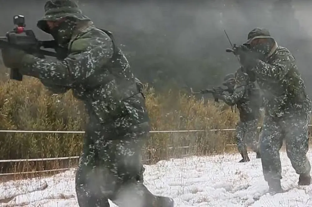 【你賞雪他求生】合歡山降雪　陸軍搶時機「高寒地訓練」