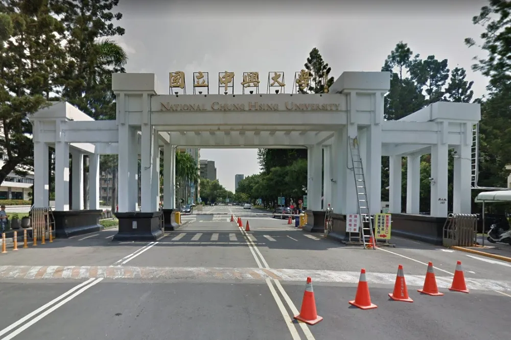 【做功德嗎】聘「義務」授課教師　中興大學急滅火：會給鐘點費