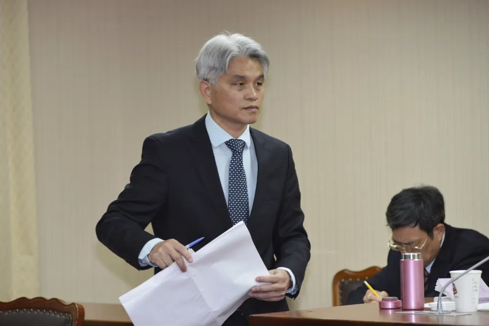 藍委質疑「亂入」近萬份連署書　中選會反批：國民黨造冊不清