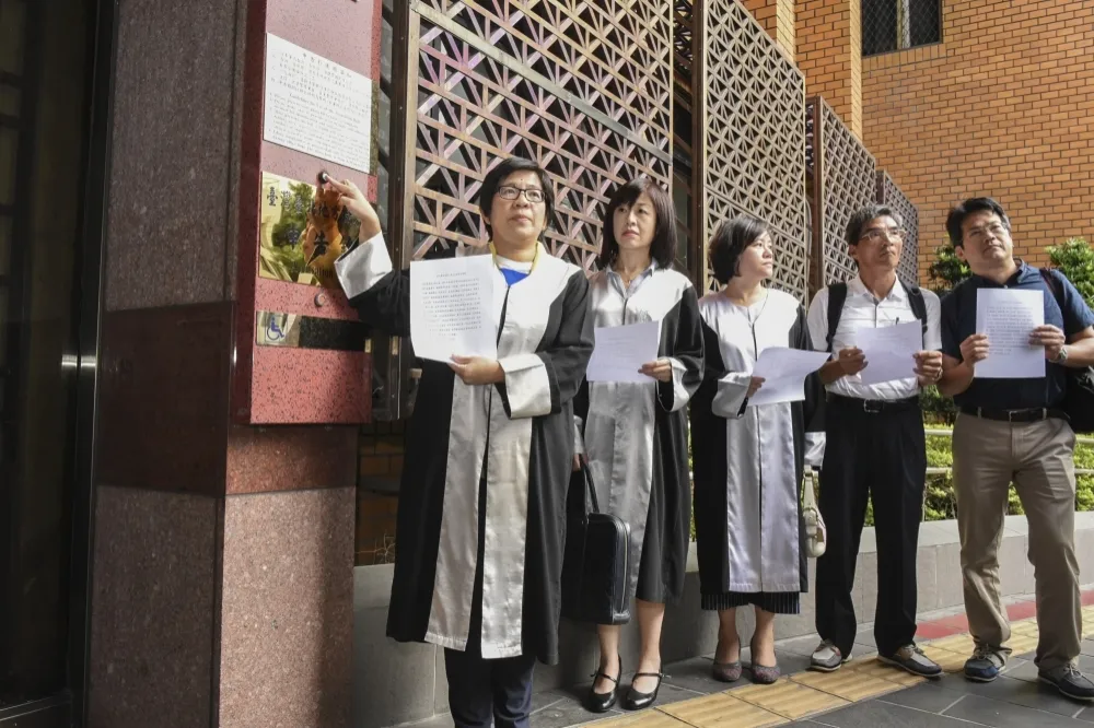 【好膽賣走】彰化縣長候選人黃文玲　北上提告葛特曼違反選罷法