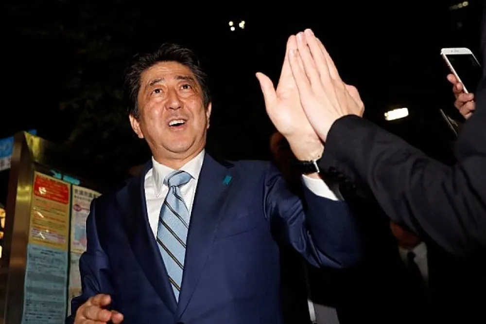 安倍晉三4度獲任日本首相　應付北韓、育兒問題