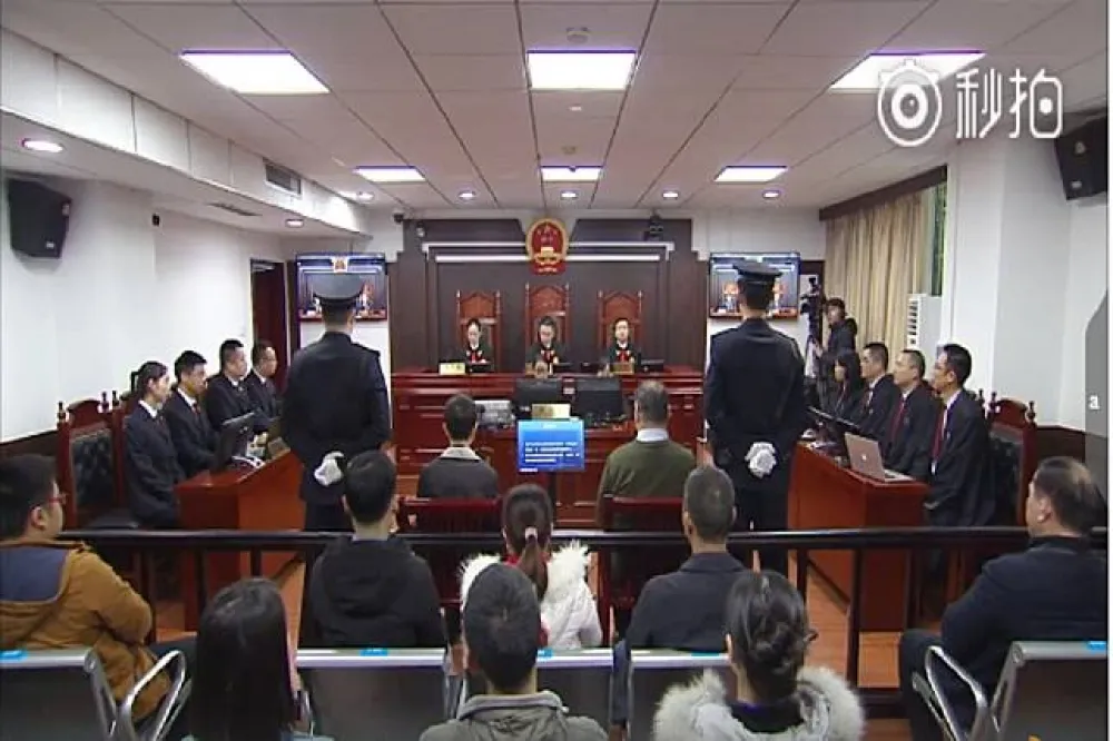 【影片】遭判刑5年　李明哲被認罪宣判實錄