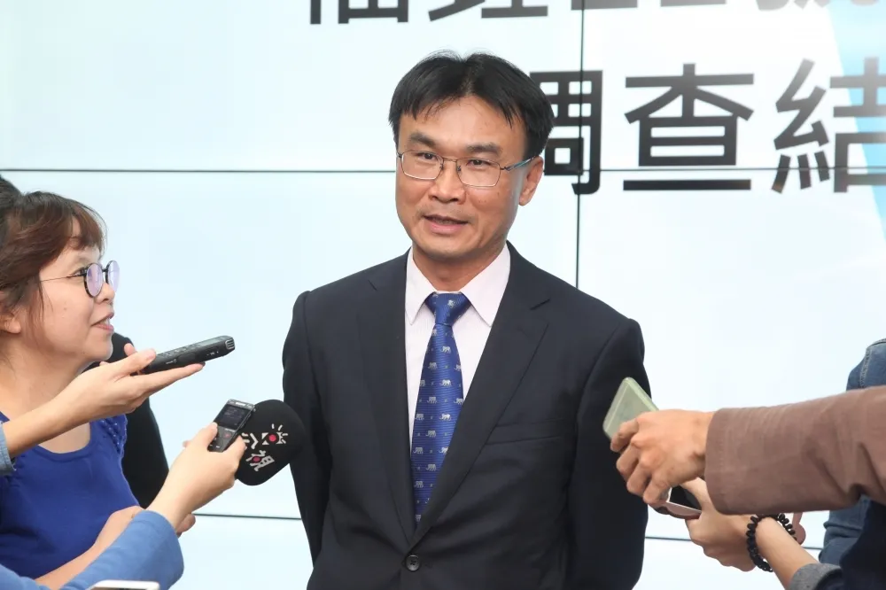 與「好兄弟」環保署副署長詹順貴共進退？ 　陳吉仲：還沒有要離開