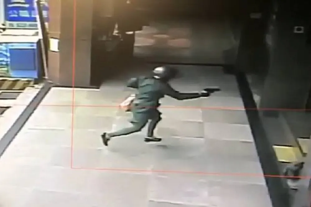 【合作金庫搶案】潘嫌4月才假釋出獄 　母做惡夢：我就知道會出事
