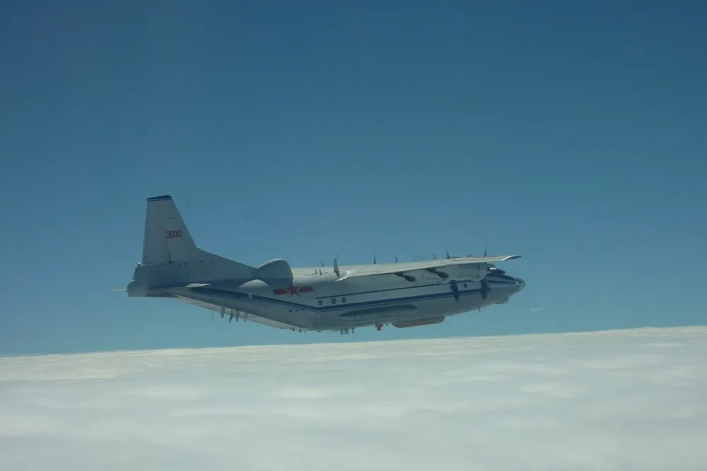 【馮世寬下指令】中國軍機入我防空識別區　 F-16戰機喊話驅離