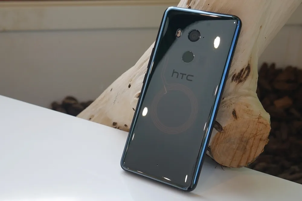 【新品直擊】HTC U11+ 若隱若現！彷彿機械錶般的科技感外觀表現