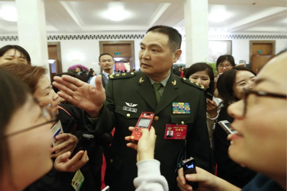 中共解放軍中將王洪光狂言：兩岸開戰僅數周就能在台北喝凍頂烏龍茶了！