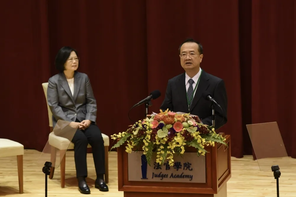 司法院不該有法律提案權