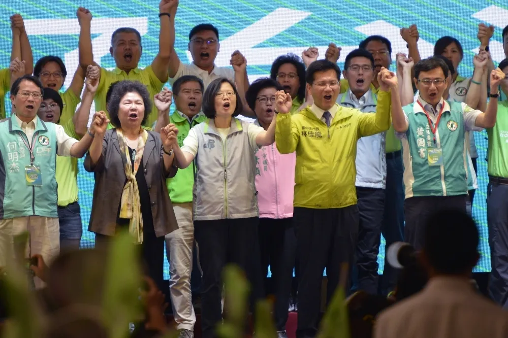 投書：南鐵地下化案讓假民主現形