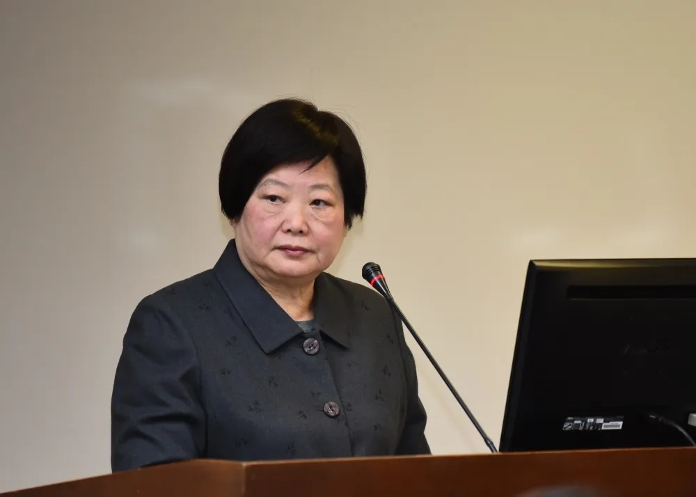 政次廖蕙芳疑「勞基法修惡」閃辭　勞長林美珠：與修法無關