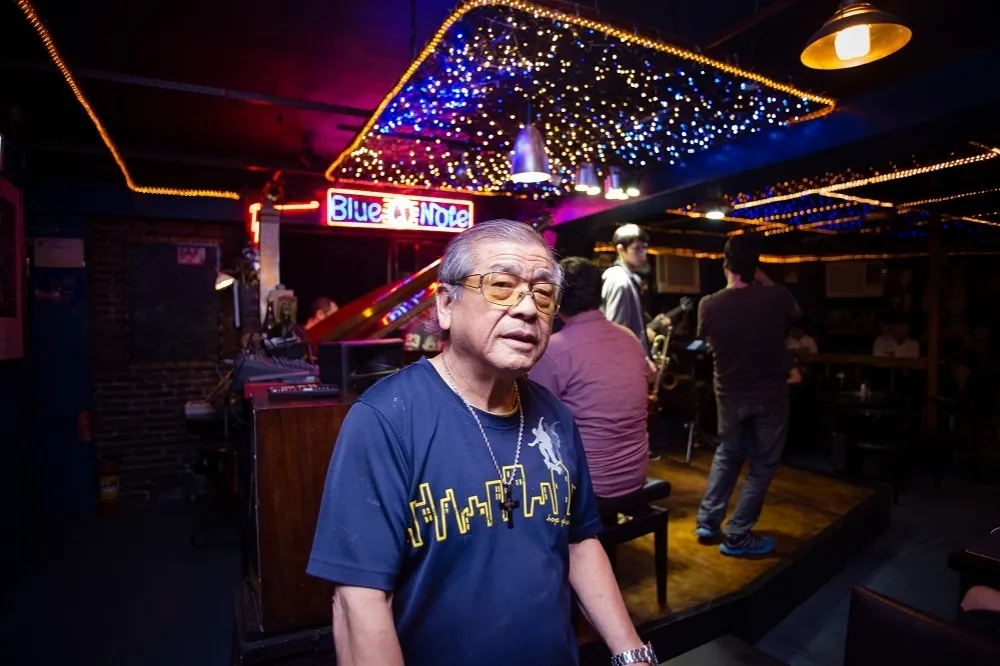 【上報人物】在城市點一盞藍調的光　BlueNote蔡輝陽43年夜行人生