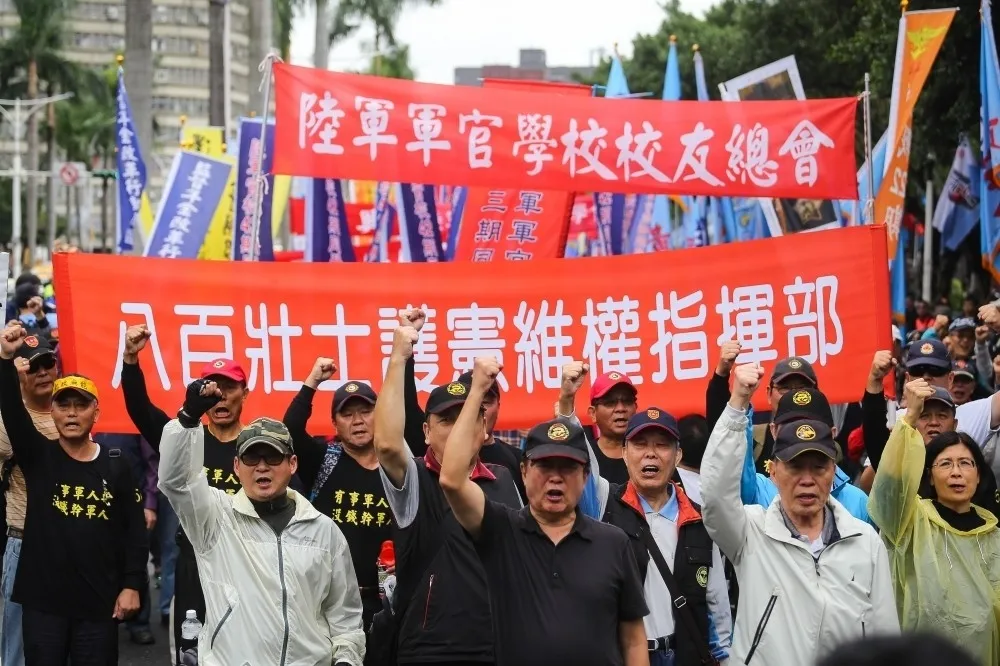 拒絕林萬億年金版　八百壯士：答應我要做到，不然跟你沒完沒了