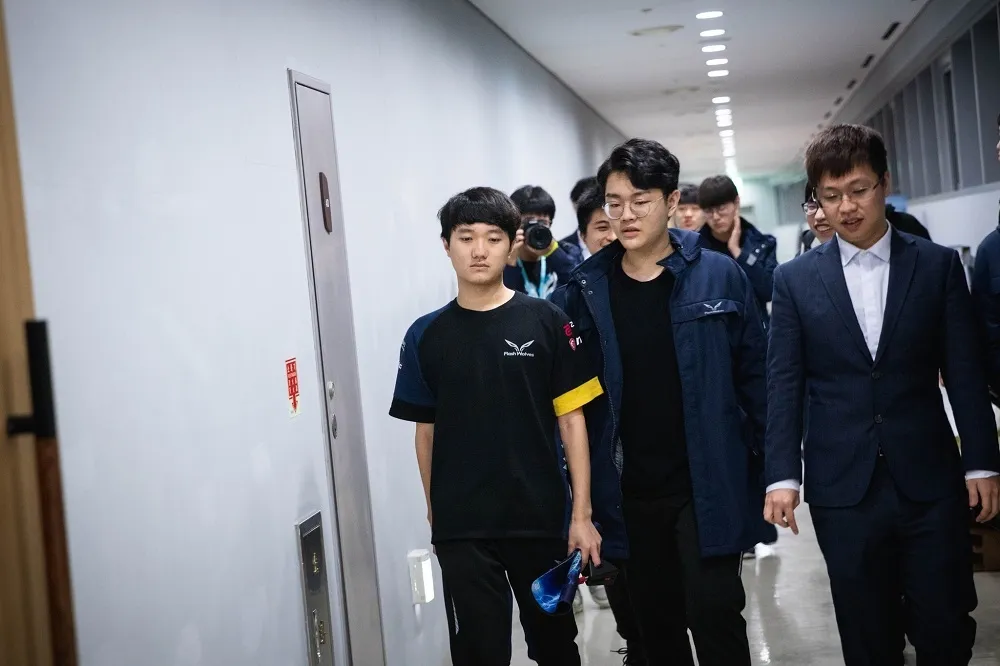 【2018世界賽】歐美網友看FW vs G2（加賽）：這真的是閃電狼最爛的選角