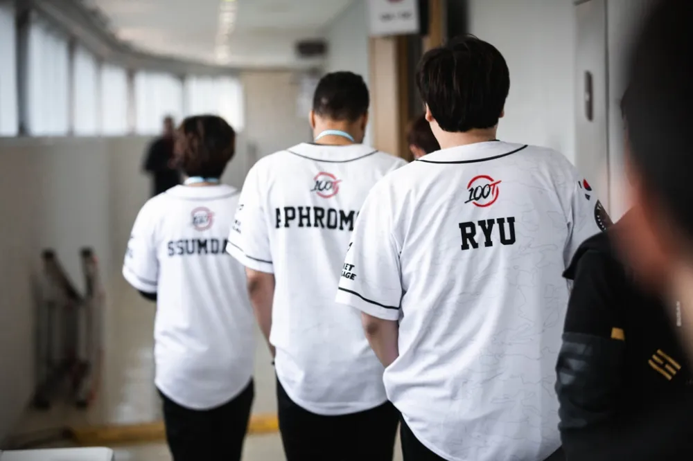 【2018世界賽】歐美網友看100T vs FNC：看來100T沒有被告知他們打的是世界賽