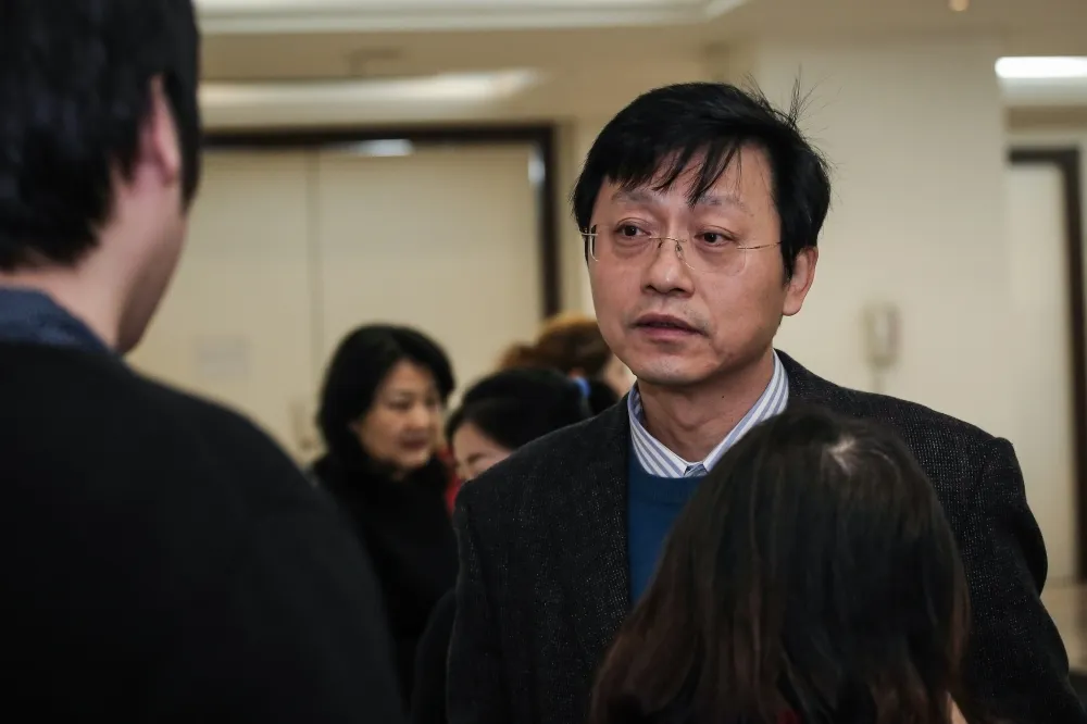 【代理校長大動作】郭大維擬修教師兼職規定　並提案對違倫理者追討補助金　　