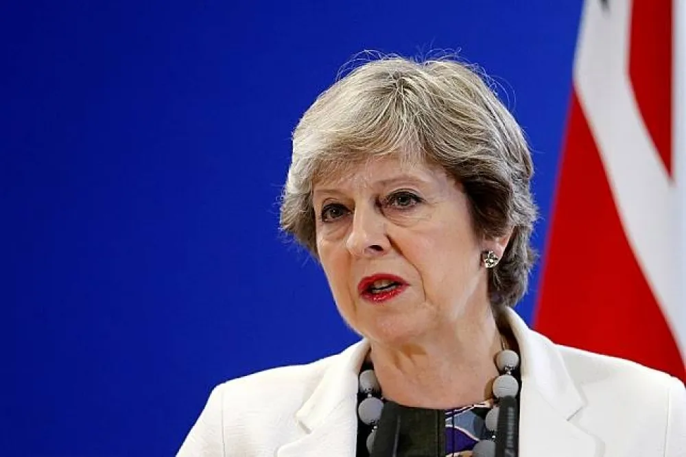 英官員派女秘書買情趣玩具　內閣辦公廳下令調查