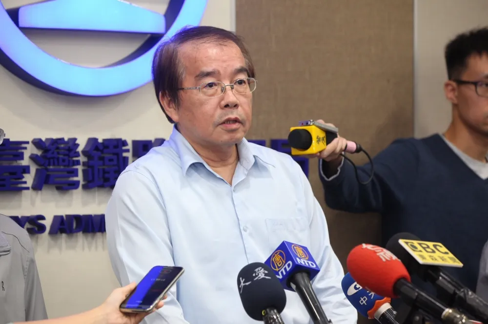 【普悠瑪出軌究責】台鐵局長請辭　「懷疑」ATP保護系統遭人為關閉
