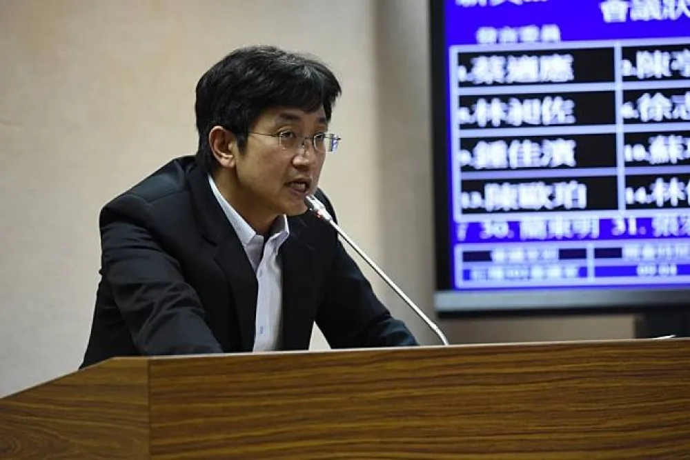 慶富承造獵雷艦卻在中國趴趴走　國防部：現已嚴格管控專案經理人