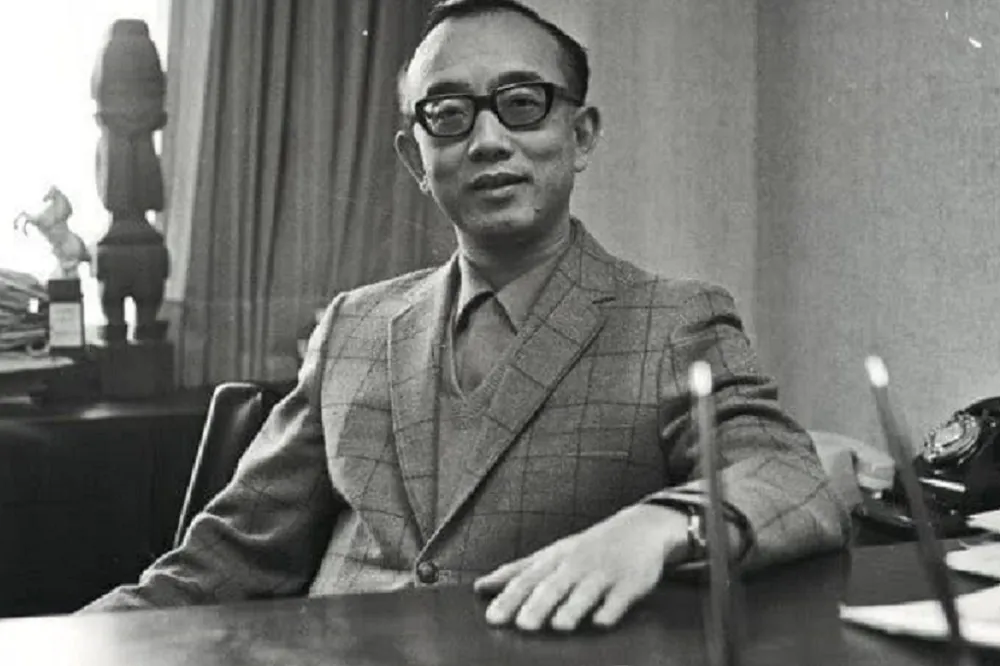 製作逾600部電影捧紅李小龍、成龍　香港電影教父鄒文懷享壽91歲