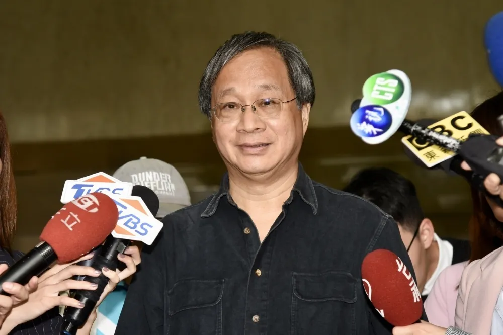 【內幕】不滿「高雄又老又窮」說　 柯一正、吳念真找小野拍「挺其邁」影片