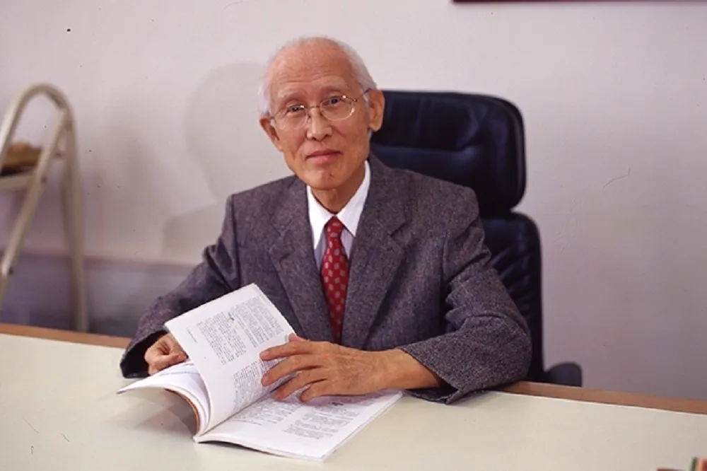 投書：轉型正義裡的余光中與吳庚