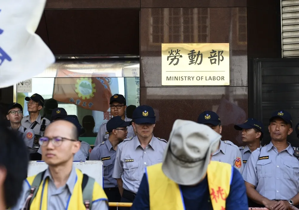 孫友聯：勞基法倒退式修法　斲喪台灣進步的契機