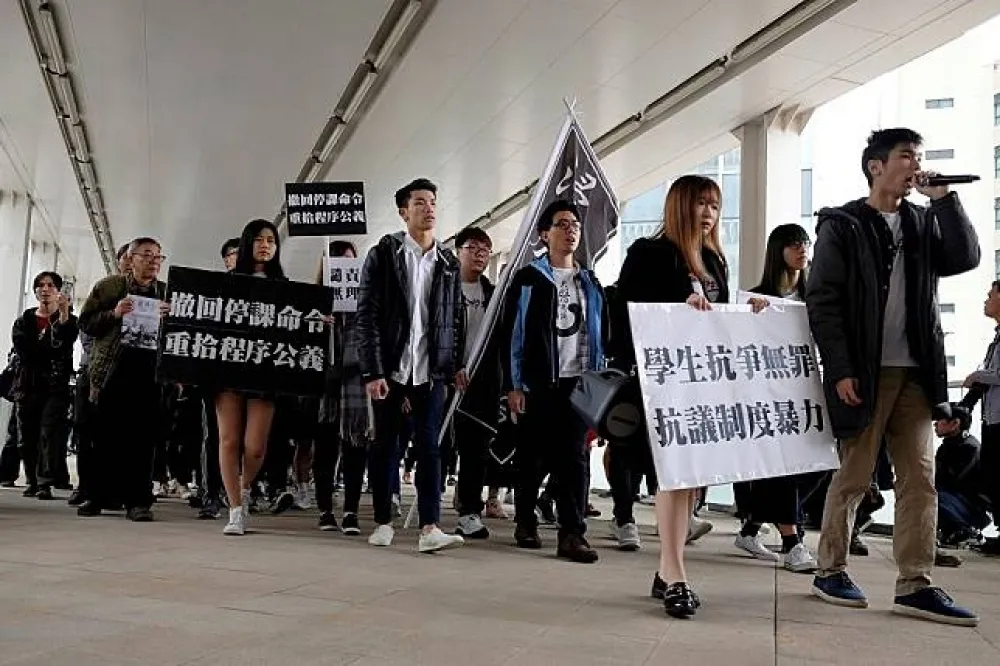 香港傳真：大學生敢於抗爭　社會才能進步