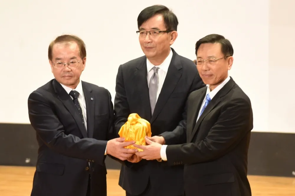 【台鐵局長交接】談普悠瑪事故　賴清德哽咽：這場改革中沒有局外人