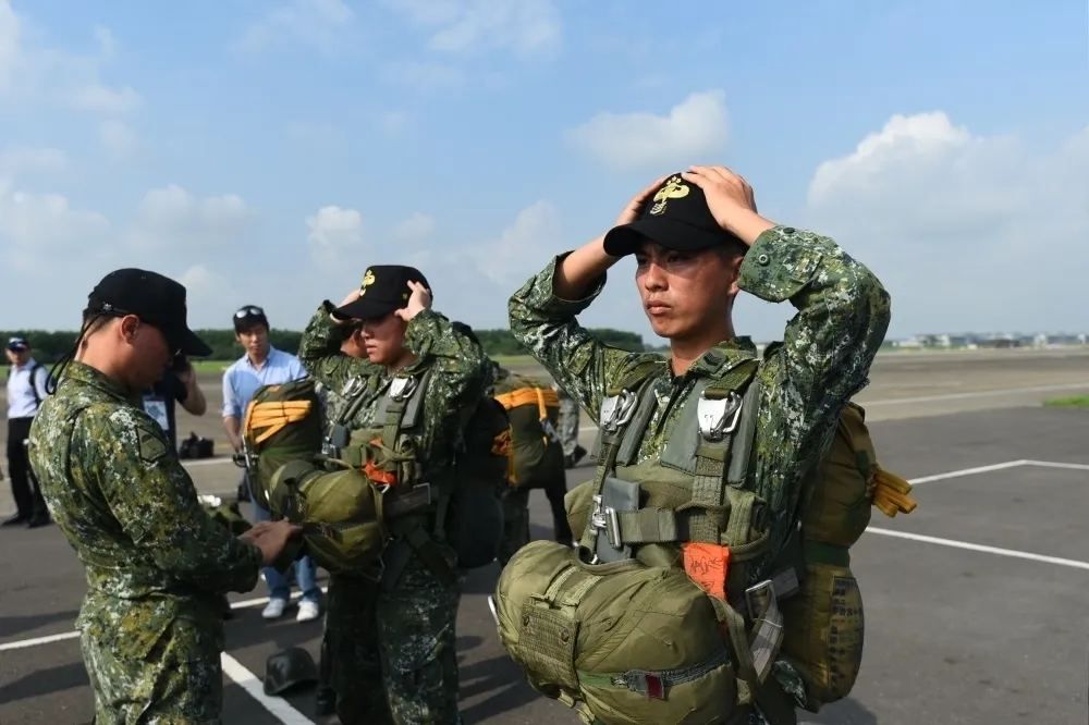 軍人為買回軍校年資　月領不到一張「小朋友」