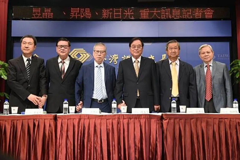 太陽能電池廠「三合一」　新日光洪傳獻任董座