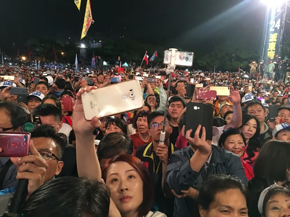 投書：拒絕夜襲　用愛與和平守護民主台灣