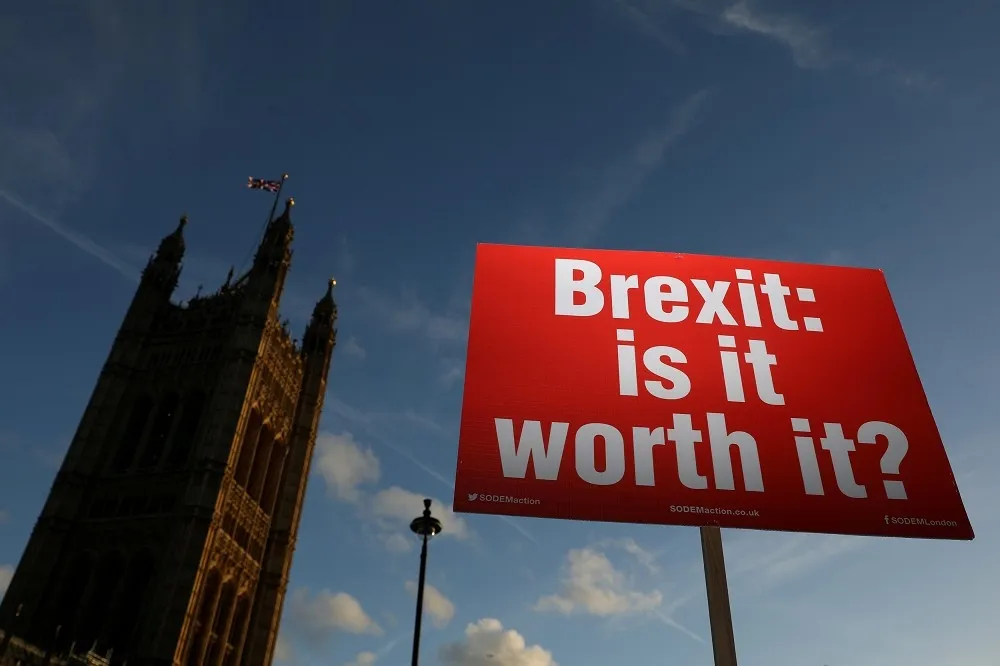 英國內閣支持脫歐協議草案　工黨揚言在國會發動杯葛