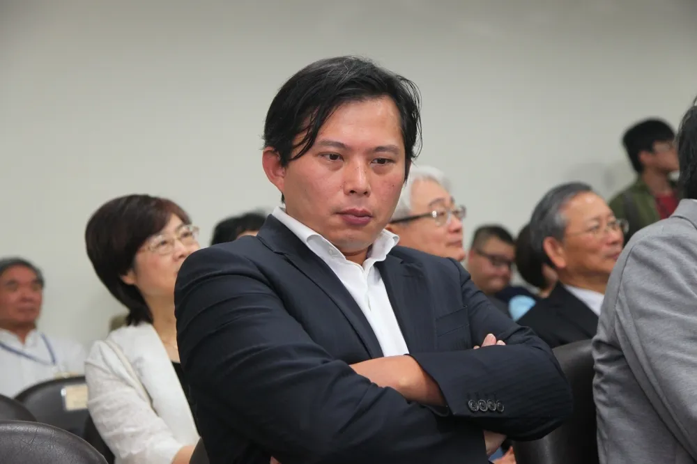 投書：罷免黃國昌根本是詐騙鬧劇