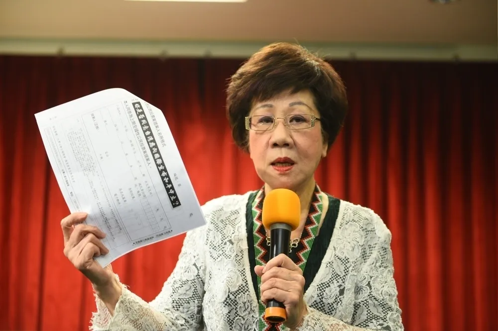 呂秀蓮酸韓粉都是魯蛇　葉毓蘭酸：貴為副總統時就哀怨如棄婦