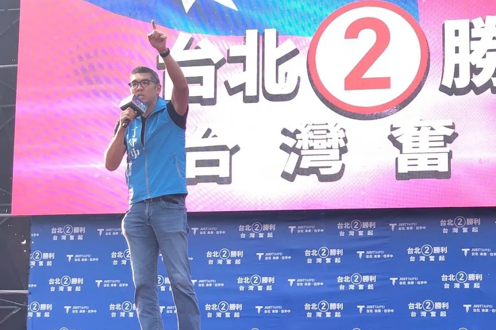 酸嗆「柯媽寶」助攻丁守中　連勝文：整天叫媽媽當壞人出來嗆聲