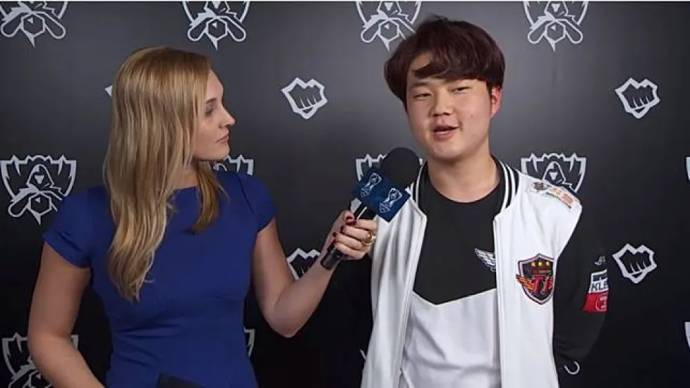 【世界大賽】SKT Huni賽後訪問：你也知道ahq有的時候真的很強