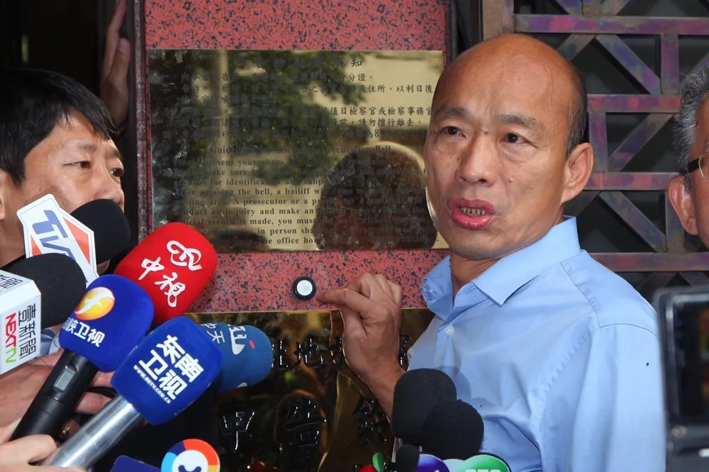 天人交戰後棄告鄭弘儀「抹紅」　韓國瑜：為了「包容與愛」