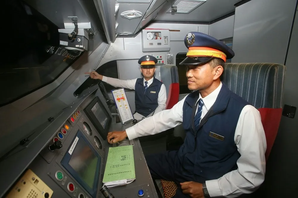 【休息報酬被砍】193位台鐵司機員「依法休假」　投票日百班列車受影響