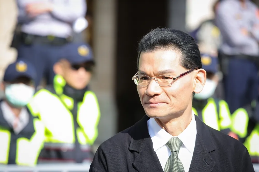 【父子不同調】護家盟秘書長遭兒打臉　邦邦投千字文公開挺同