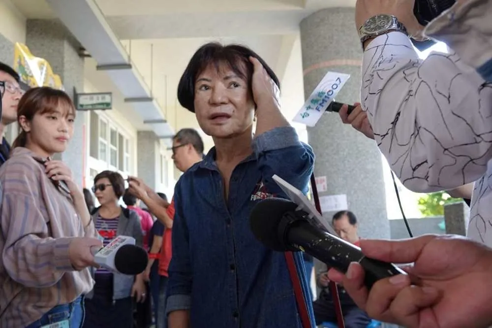 全台撕毀選票18件　依規裁罰每張選票5000元