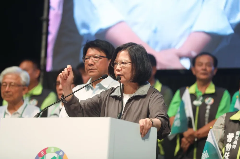 【9合1選戰大潰敗】民心思變、柯粉夾擊　民進黨慘遭民意大屠殺