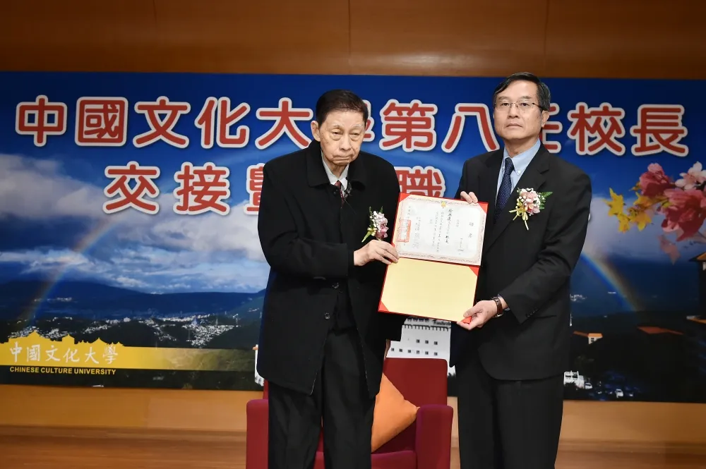 【有校長了】文大遴選風波落幕　新校長：捍衛大學自治、不讓政治入校