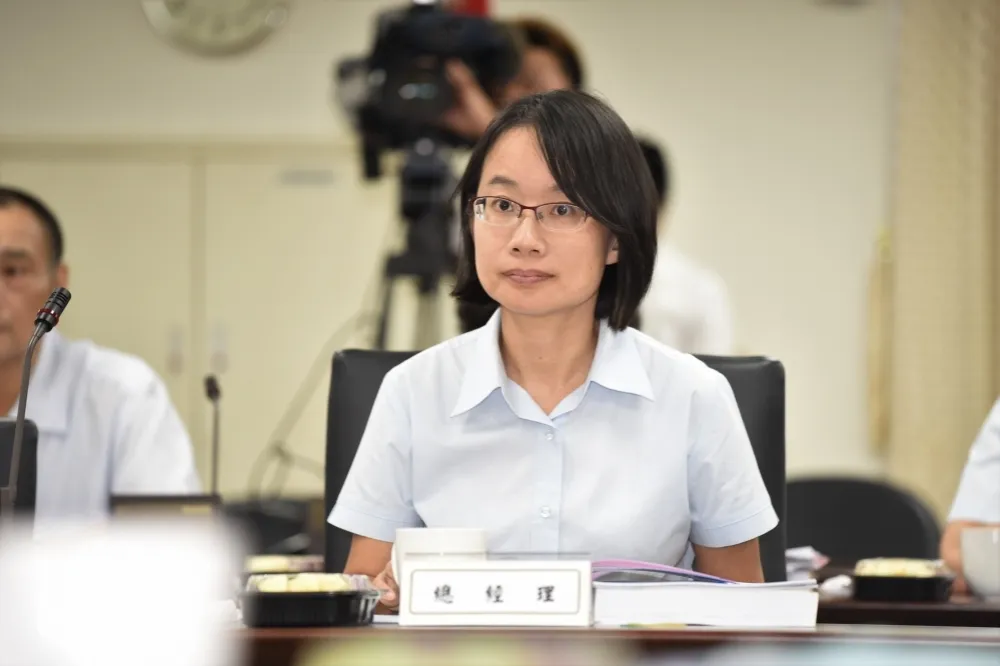 吳音寧遭解職深夜又PO影片　秀農民肯定她的能力