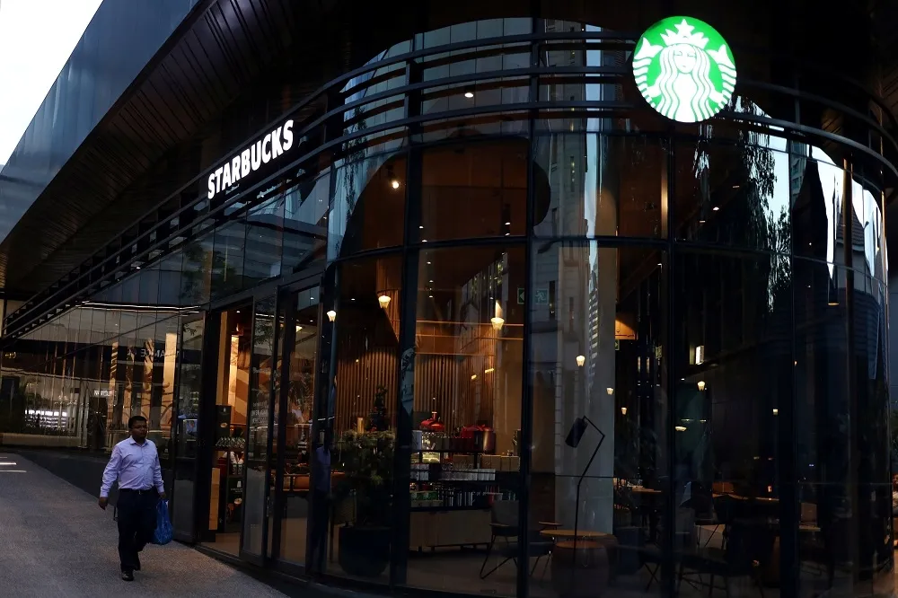 星巴克禁止用店內Wi-Fi看A片　色情網站反擊不准員工喝Starbucks