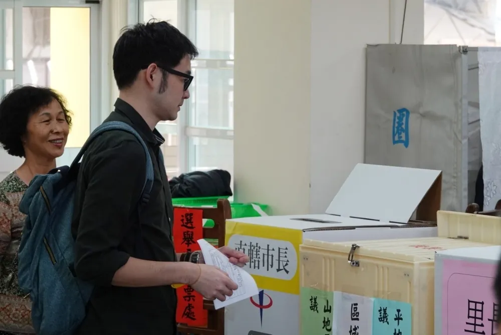【投票亂象多】超過3成新手選務人員　中選會12月中旬全國檢討