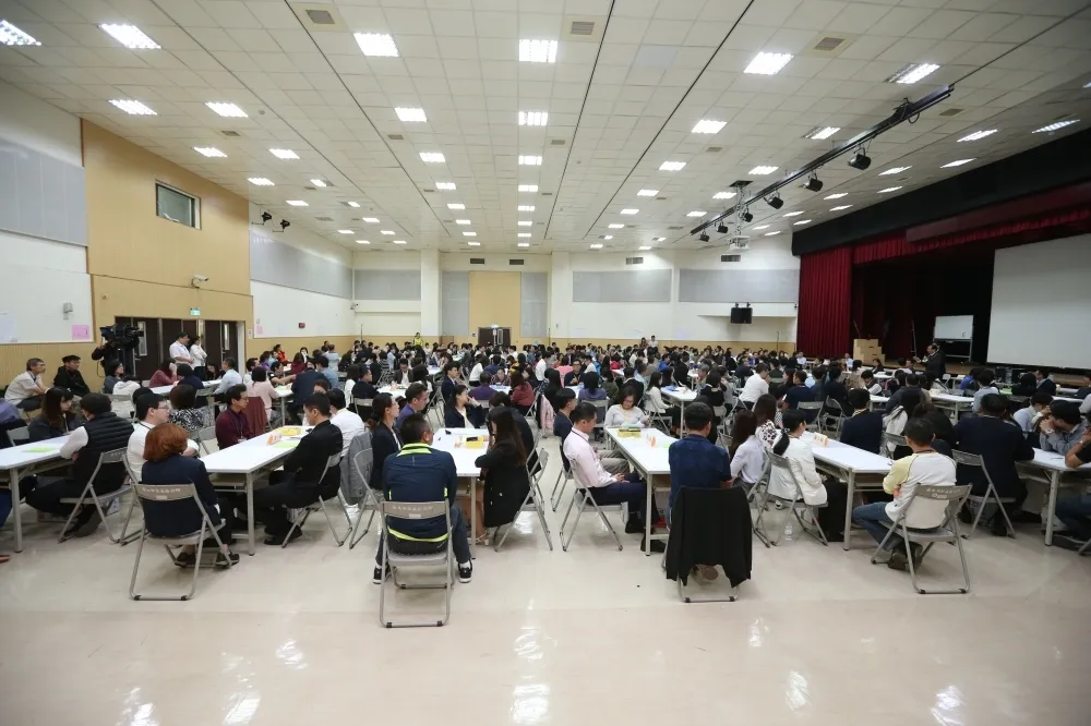 【北市長驗票首日】律師「搶廢票」拖進度　1天燒81萬稅金由市府埋單