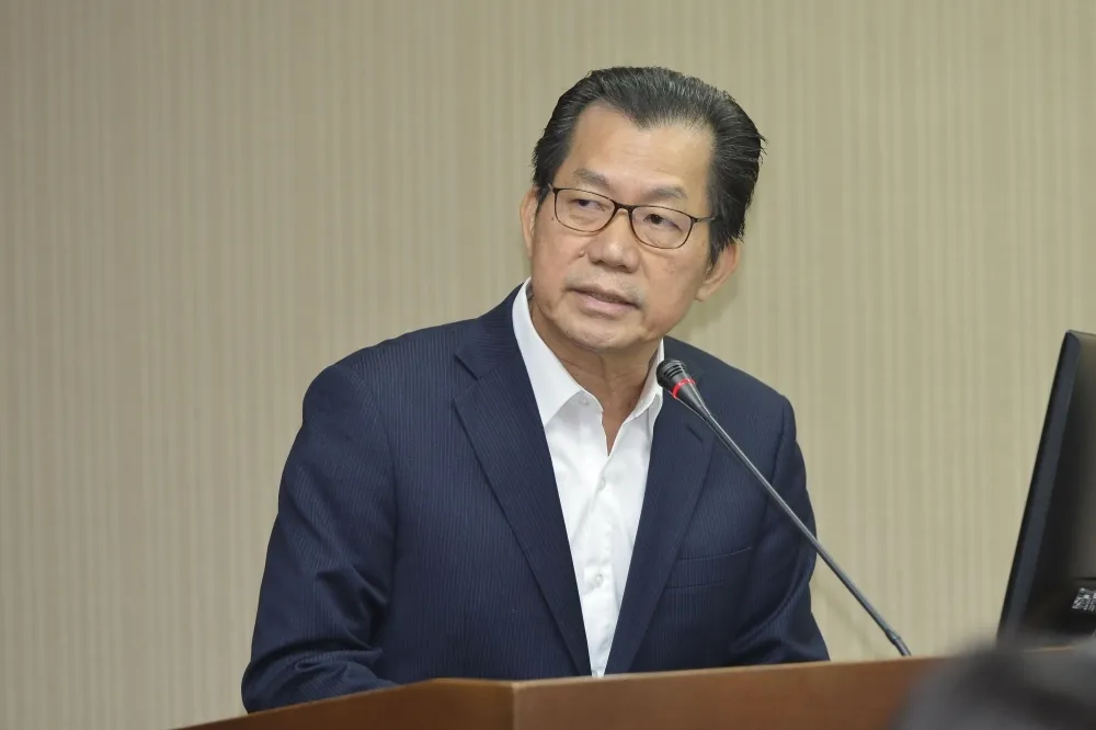 李應元告別環保署仍堅持「非核」　向馬英九下戰帖辯論重啟核四
