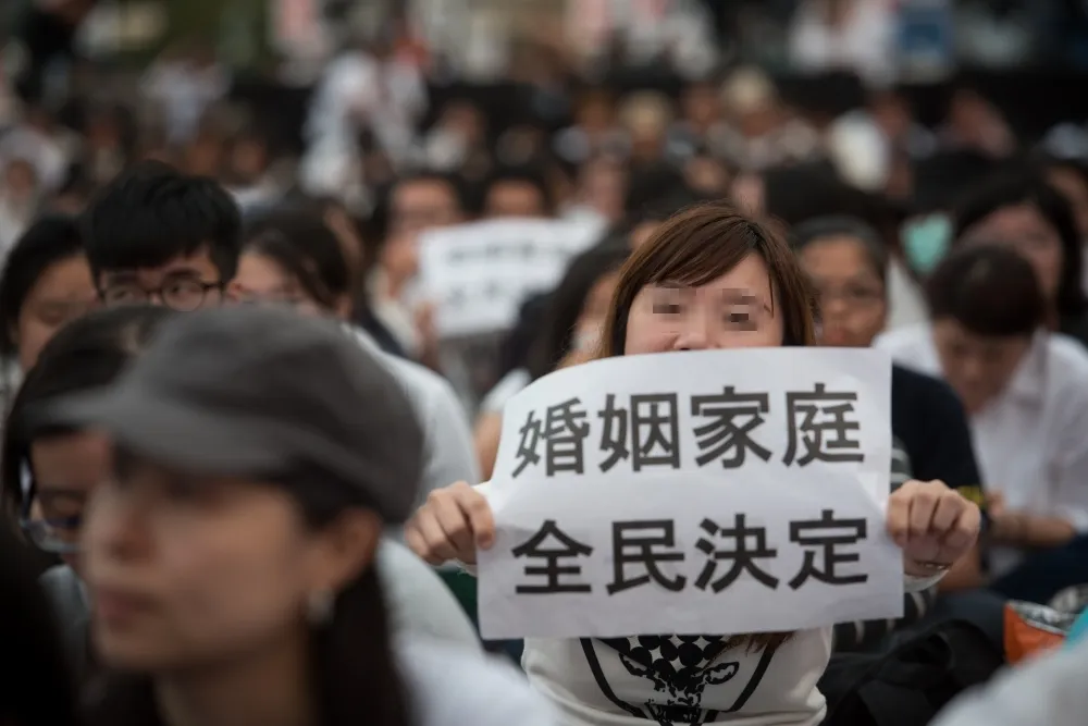 【獨家】性平教育遭打壓！　教科書編者爆曾被「建議」修改內容