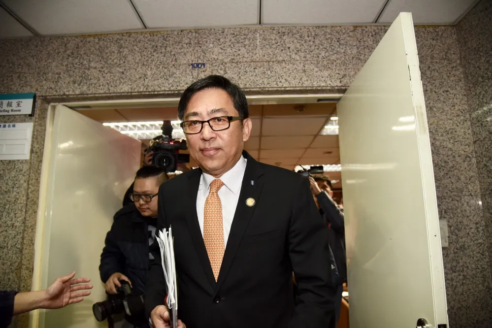 【假考察真出遊】移民署長遭火速拔官　楊家駿無怨言只嘆：公私難兩全