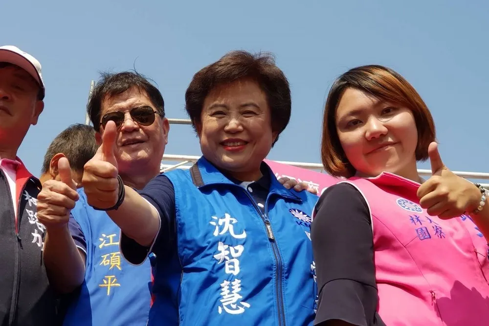 【台中立委補選】沈智慧不等藍營提名　趁「良辰吉時」先行登記